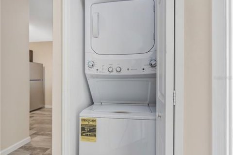 Condo in Wesley Chapel, Florida, 3 bedrooms  № 2218139 - photo 22