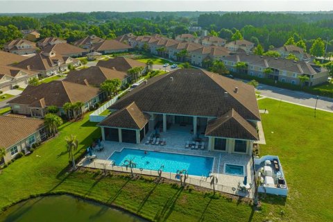 Condo in Wesley Chapel, Florida, 3 bedrooms  № 2218139 - photo 24
