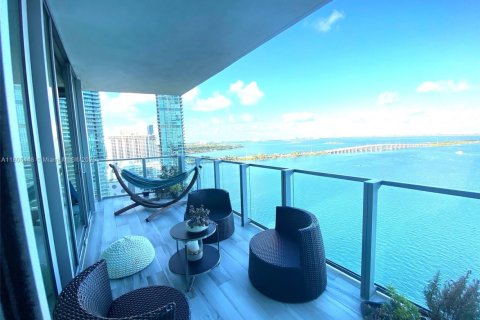 Condominio en venta en Miami, Florida, 3 dormitorios, 157.75 m2 № 1958272 - foto 1