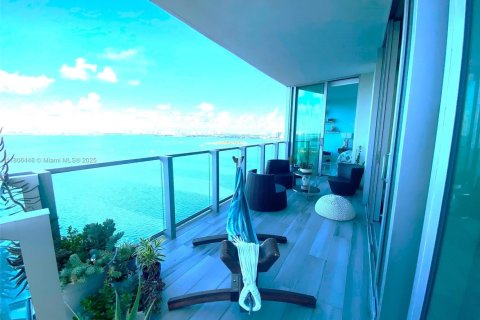 Condominio en venta en Miami, Florida, 3 dormitorios, 157.75 m2 № 1958272 - foto 3