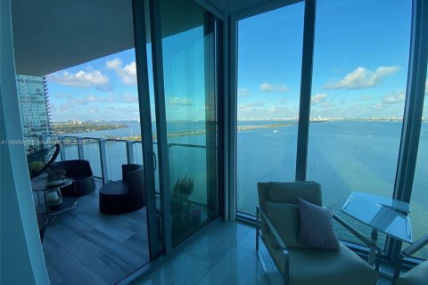 Condominio en venta en Miami, Florida, 3 dormitorios, 157.75 m2 № 1958272 - foto 4