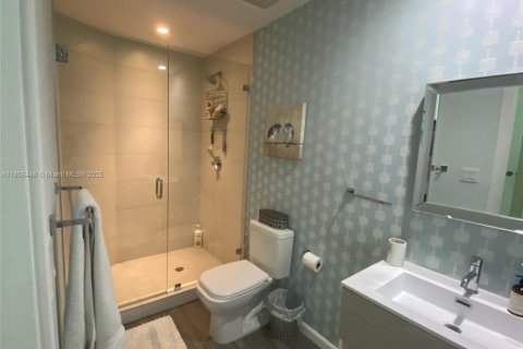 Condominio en venta en Miami, Florida, 3 dormitorios, 157.75 m2 № 1958272 - foto 14