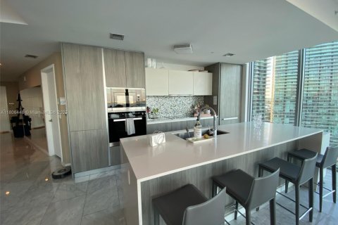 Condominio en venta en Miami, Florida, 3 dormitorios, 157.75 m2 № 1958272 - foto 5
