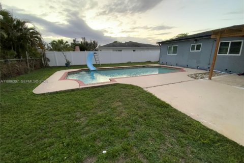 Casa en alquiler en Boca Raton, Florida, 3 dormitorios, 134.24 m2 № 2048057 - foto 10