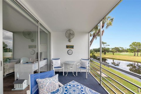 Copropriété à vendre à Sarasota, Floride: 2 chambres, 101.26 m2 № 2150837 - photo 23