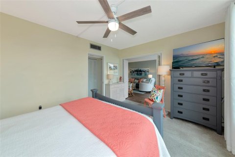 Copropriété à vendre à Sarasota, Floride: 2 chambres, 101.26 m2 № 2150837 - photo 17