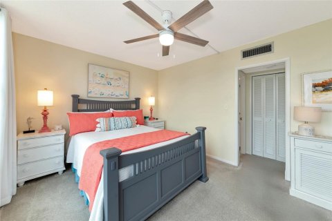 Copropriété à vendre à Sarasota, Floride: 2 chambres, 101.26 m2 № 2150837 - photo 14
