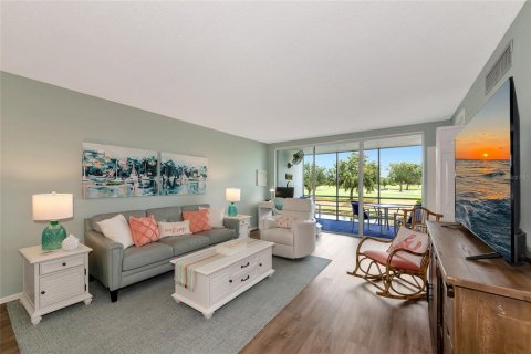 Copropriété à vendre à Sarasota, Floride: 2 chambres, 101.26 m2 № 2150837 - photo 3