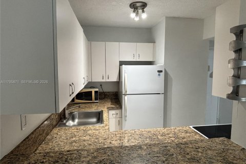 Condominio en alquiler en Miami, Florida, 2 dormitorios, 57.23 m2 № 2271397 - foto 14