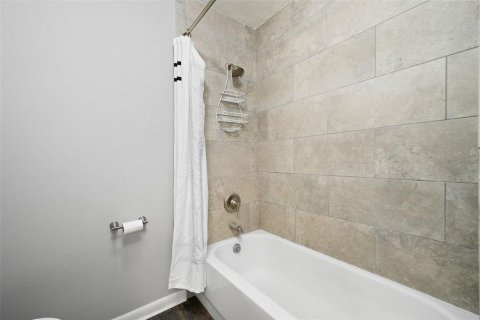Adosado en venta en Gainesville, Florida, 2 dormitorios, 101.64 m2 № 2166942 - foto 26
