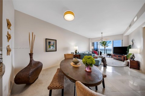 Condo in Lauderdale-by-the-Sea, Florida, 2 bedrooms  № 1865433 - photo 15