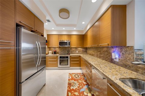 Condo in Lauderdale-by-the-Sea, Florida, 2 bedrooms  № 1865433 - photo 11