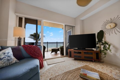 Condo in Lauderdale-by-the-Sea, Florida, 2 bedrooms  № 1865433 - photo 9