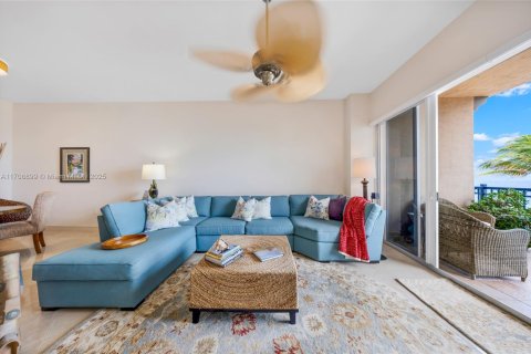 Condo in Lauderdale-by-the-Sea, Florida, 2 bedrooms  № 1865433 - photo 8