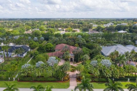 House in Southwest Ranches, Florida 6 bedrooms, 581.38 sq.m. № 1811703 - photo 13