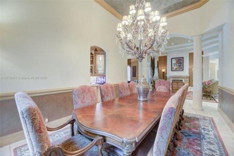 House in Southwest Ranches, Florida 6 bedrooms, 581.38 sq.m. № 1811703 - photo 23