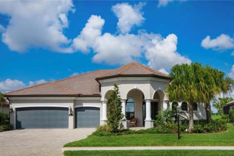 Villa ou maison à LAKEWOOD NATIONAL à Bradenton, Floride 4 chambres, 236.25 m2 № 2298744