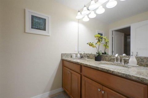 Купить таунхаус в Киссимми, Флорида 8 комнат, 177.81м2, № 1724000 - фото 15