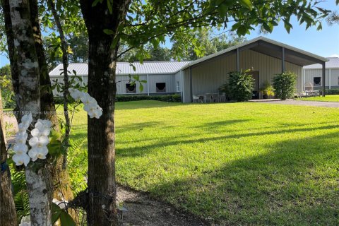 Villa ou maison à louer à Loxahatchee Groves, Floride: 3 chambres, 162.3 m2 № 1891916 - photo 18