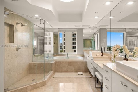 Condominio en alquiler en Aventura, Florida, 3 dormitorios, 246.84 m2 № 2012492 - foto 20