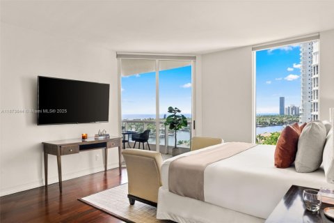 Condominio en alquiler en Aventura, Florida, 3 dormitorios, 246.84 m2 № 2012492 - foto 17