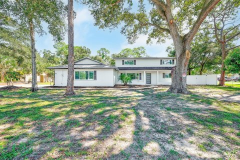 Casa en venta en Clearwater, Florida, 6 dormitorios, 341.88 m2 № 2420502 - foto 3