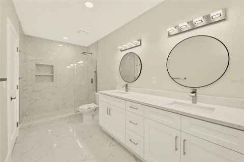 Casa en venta en Clearwater, Florida, 6 dormitorios, 341.88 m2 № 2420502 - foto 22