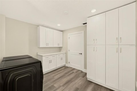 Casa en venta en Clearwater, Florida, 6 dormitorios, 341.88 m2 № 2420502 - foto 26