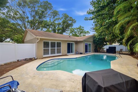 Villa ou maison à vendre à Tampa, Floride: 4 chambres, 240.52 m2 № 2207389 - photo 6