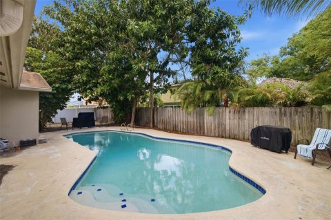 Villa ou maison à vendre à Tampa, Floride: 4 chambres, 240.52 m2 № 2207389 - photo 7