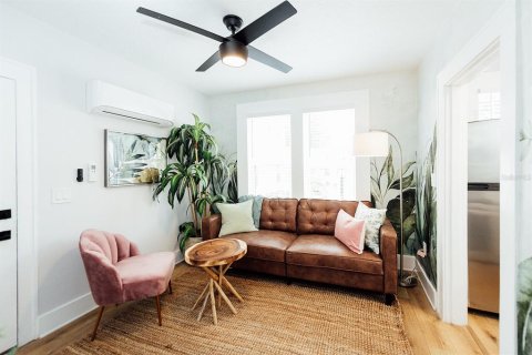 Apartamento en alquiler en Saint Petersburg, Florida, 1 dormitorio, 55.74 m2 № 1870172 - foto 3
