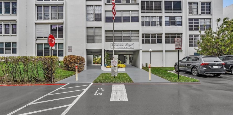 Condominio en Plantation, Florida, 2 dormitorios  № 2023744