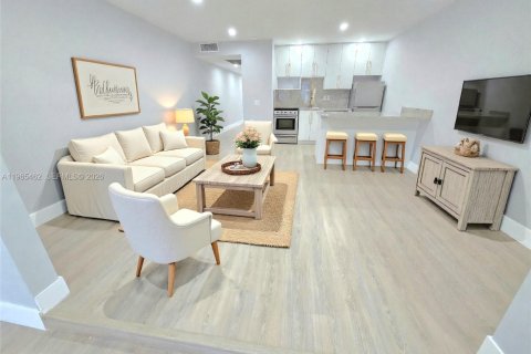 Condo in Coconut Creek, Florida, 1 bedroom  № 2027314