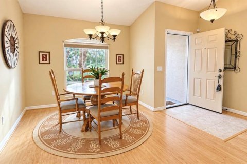 Villa ou maison à vendre à North Port, Floride: 3 chambres, 131.92 m2 № 2395629 - photo 5