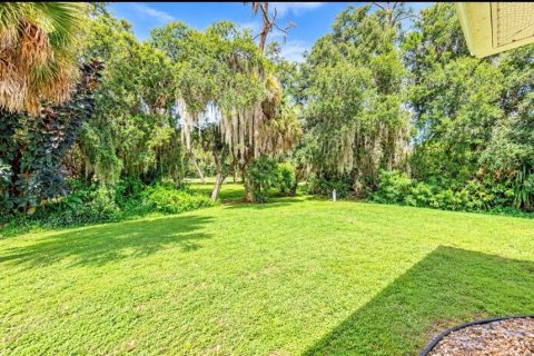 Villa ou maison à vendre à North Port, Floride: 3 chambres, 131.92 m2 № 2395629 - photo 25