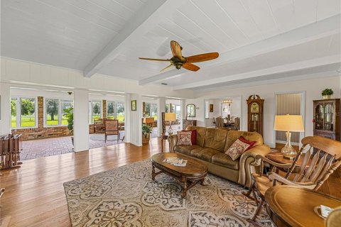 Villa ou maison à vendre à Dade City, Floride: 5 chambres, 385.36 m2 № 1754699 - photo 13