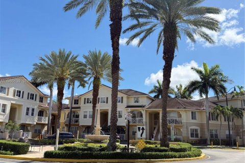 Condo in Miami, Florida, 3 bedrooms  № 2045045