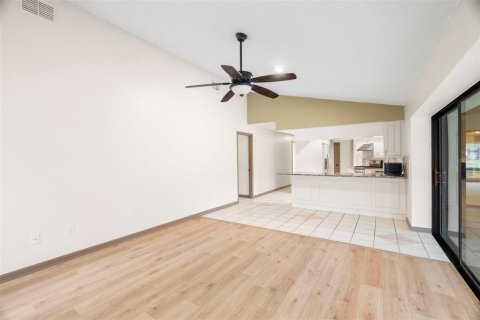 Villa ou maison à vendre à Palm Harbor, Floride: 3 chambres, 191.56 m2 № 1609239 - photo 30