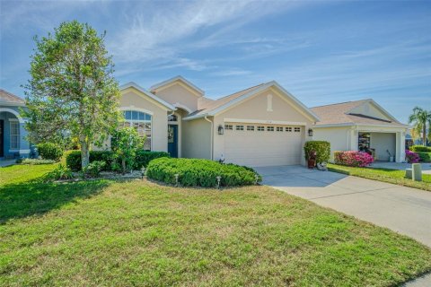 House in Holiday, Florida 2 bedrooms, 144.46 sq.m. № 1577286 - photo 1