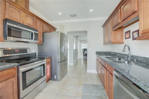 House in Fort Lauderdale, Florida 6 bedrooms, 325.16 sq.m. № 2158169 - photo 11