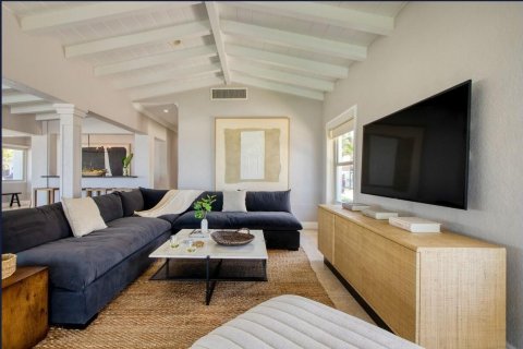 House in Fort Lauderdale, Florida 6 bedrooms, 325.16 sq.m. № 2158169 - photo 30