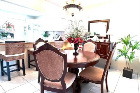 Condominio en venta en Miami, Florida, 1 dormitorio, 79.99 m2 № 1993629 - foto 7