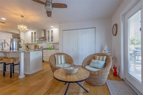 Villa ou maison à vendre à Anna Maria, Floride: 4 chambres, 233.37 m2 № 2404893 - photo 8