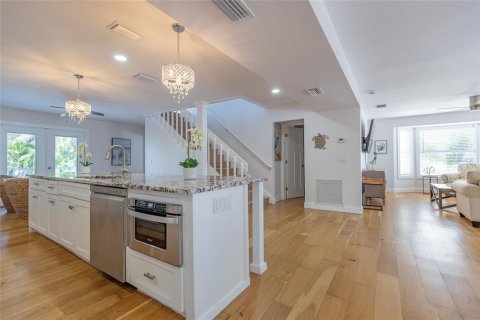 Villa ou maison à vendre à Anna Maria, Floride: 4 chambres, 233.37 m2 № 2404893 - photo 12