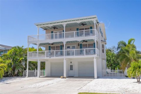 Villa ou maison à Anna Maria, Floride 4 chambres, 233.37 m2 № 2404893