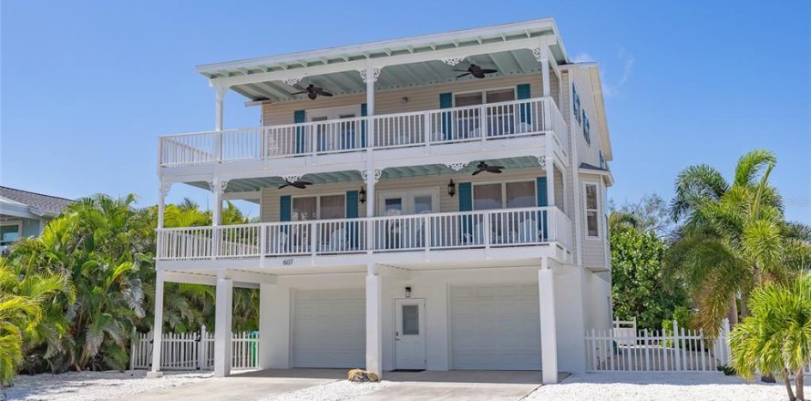 Villa ou maison à Anna Maria, Floride 4 chambres, 233.37 m2 № 2404893