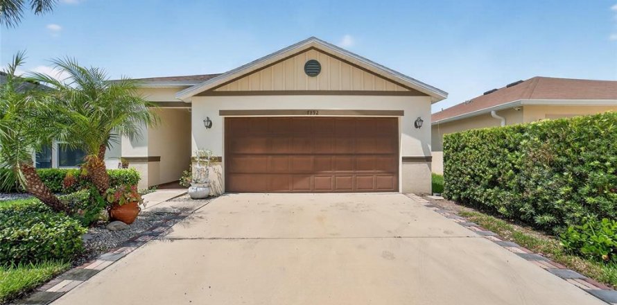 Casa en Lakeland, Florida 4 dormitorios, 158.03 m2 № 1917626