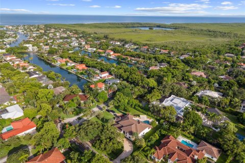 Villa ou maison à vendre à Pinecrest, Floride: 6 chambres, 556.58 m2 № 2418011 - photo 23