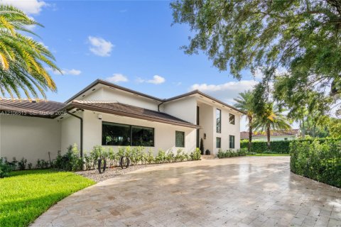 Villa ou maison à Pinecrest, Floride 6 chambres, 556.58 m2 № 2418011