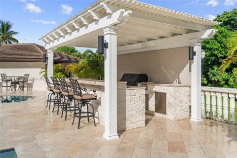 Villa ou maison à vendre à Pinecrest, Floride: 6 chambres, 556.58 m2 № 2418011 - photo 11
